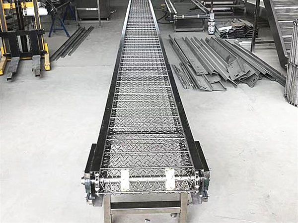 網帶(dai)輸送機