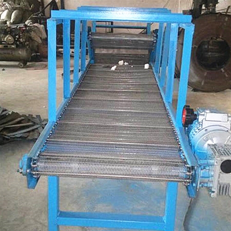 平(ping)麵網帶輸(shu)送(song)機